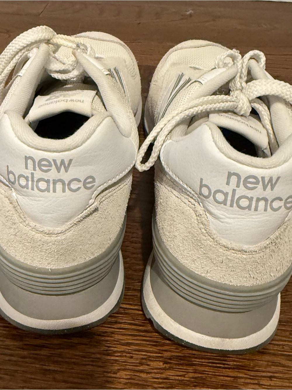 New Balance Women's Cream and White Retro Sneakers - Picture 4 of 9